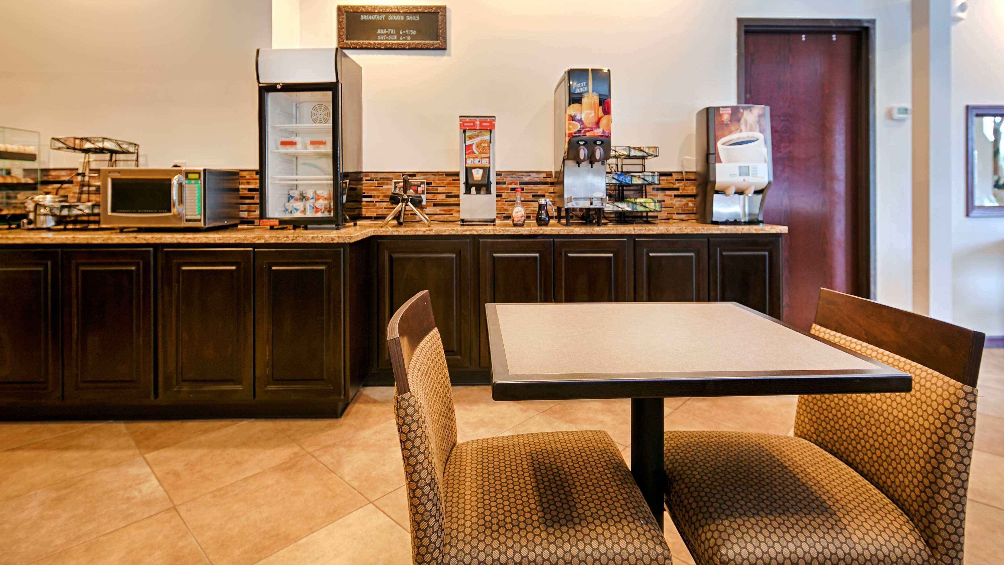 Best Western Paradise Inn Savoy Экстерьер фото